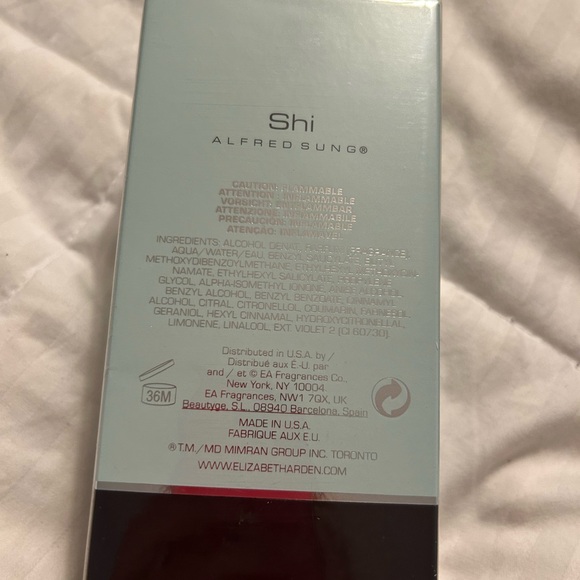 Shi eau de parfum spray Alfred Sung 3.4 fl. Oz. Not opened - Picture 3 of 3